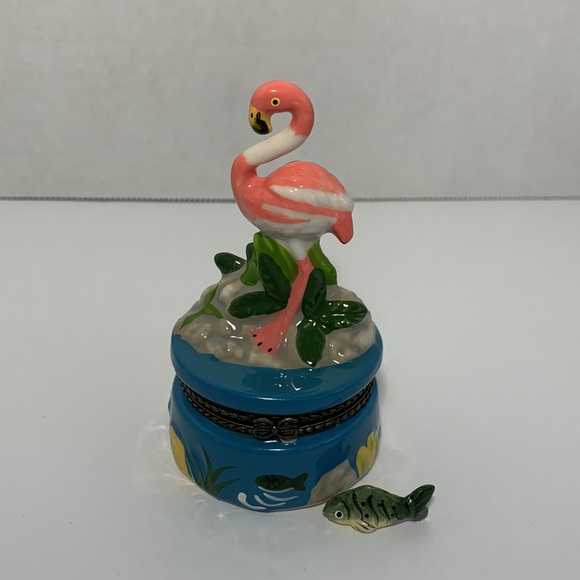 Flamingo Trinket Pill Box With Fish Trinket Tropical Flamingo Fish Water 4”H - Picture 2 of 13